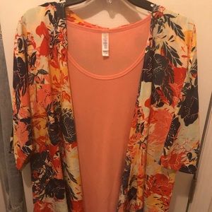 Lularoe Small lindsay And xl classic t